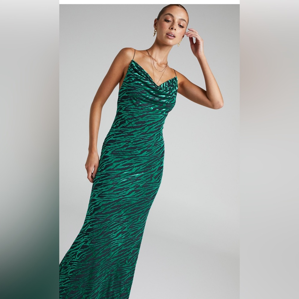 GREEN ZEBRA VELVET GOWN RUNAWAY